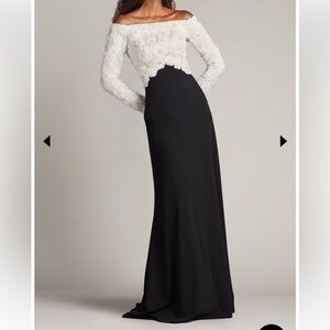 ✨NEW ✨Tadashi Shoji Giuliana Rhinestone Floral Beaded Dress Gown Off Shoulder 10